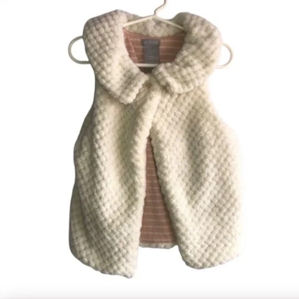 Tahari Winter Cream Faux Fur Vest